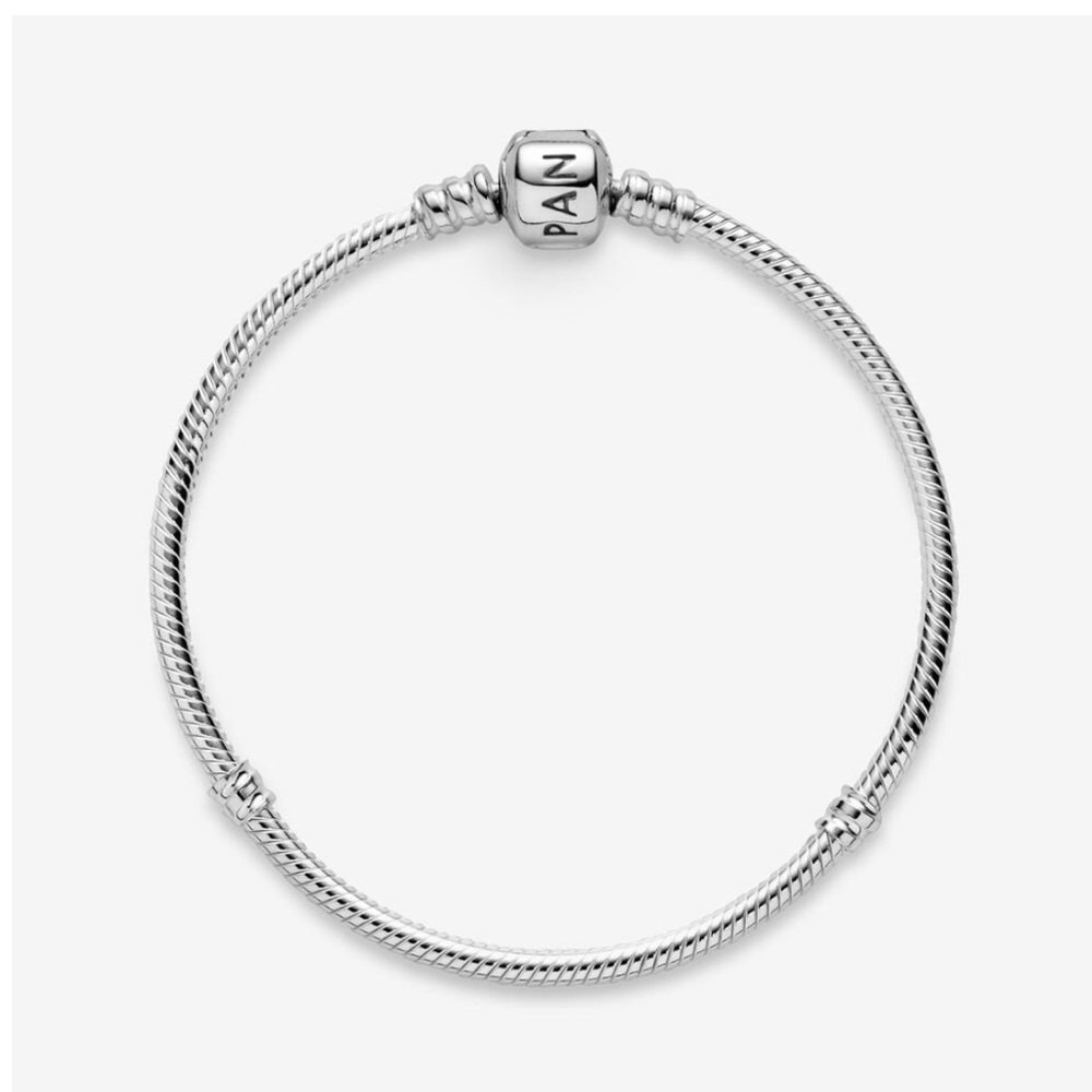 Pandora Moments Snake Chain Bracelet 7.9 inches